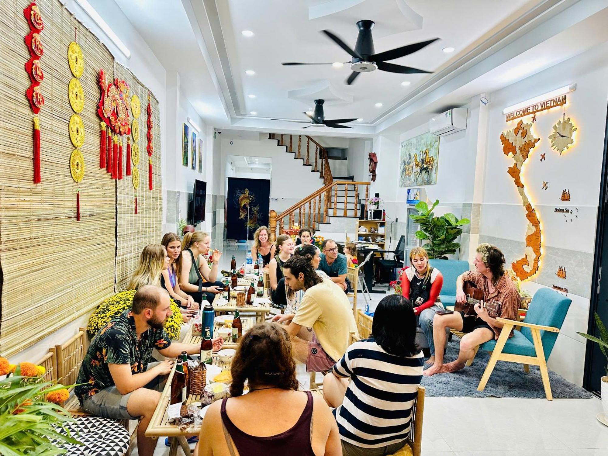 Aloha Saigon Premium Hostel By Local Travel Experts - Newly Opened, Less-Touristy Location, Spacious Rooms, Glass Shower Bathroom, Free Breakfast & Walking Tour Cidade de Ho Chi Minh Exterior foto