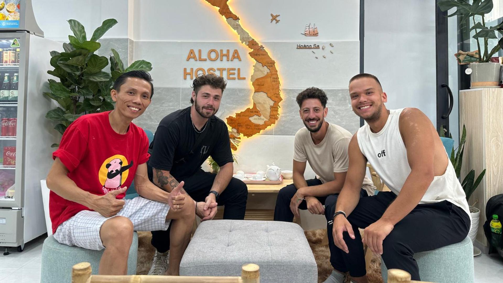 Aloha Saigon Premium Hostel By Local Travel Experts - Newly Opened, Less-Touristy Location, Spacious Rooms, Glass Shower Bathroom, Free Breakfast & Walking Tour Cidade de Ho Chi Minh Exterior foto