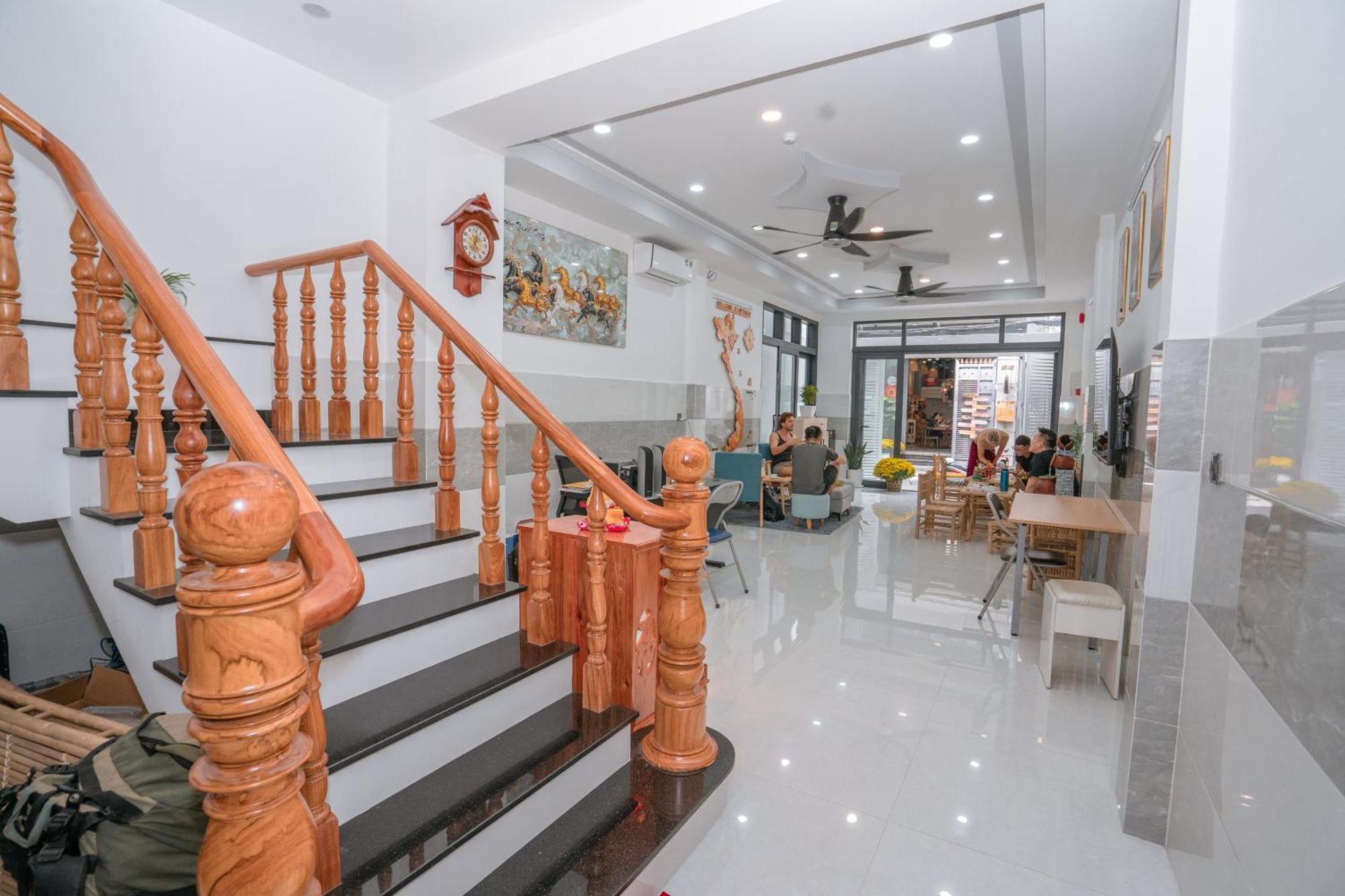 Aloha Saigon Premium Hostel By Local Travel Experts - Newly Opened, Less-Touristy Location, Spacious Rooms, Glass Shower Bathroom, Free Breakfast & Walking Tour Cidade de Ho Chi Minh Exterior foto
