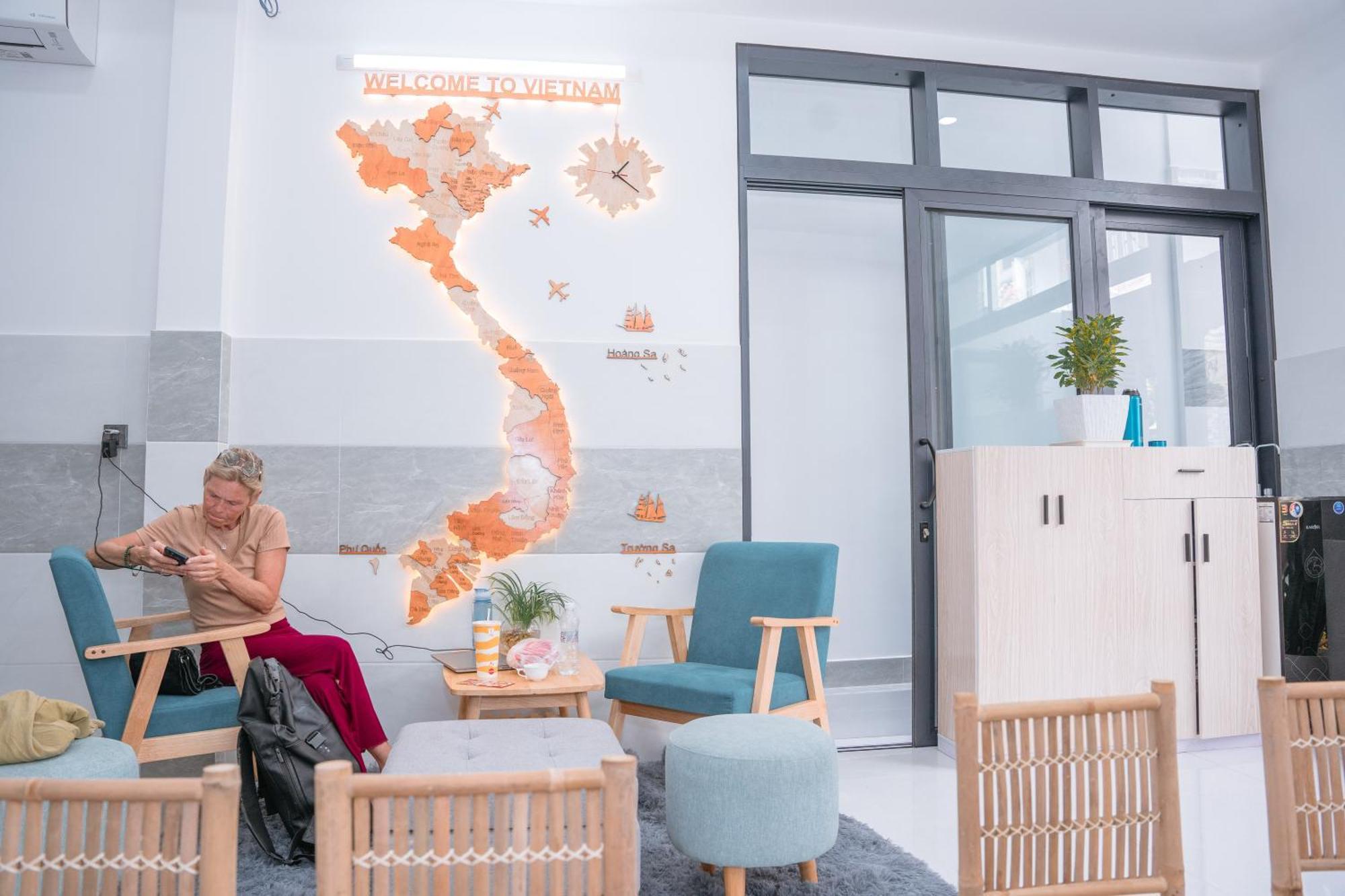 Aloha Saigon Premium Hostel By Local Travel Experts - Newly Opened, Less-Touristy Location, Spacious Rooms, Glass Shower Bathroom, Free Breakfast & Walking Tour Cidade de Ho Chi Minh Exterior foto